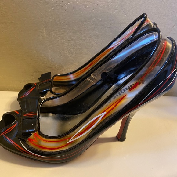 Custom Hand Painted Pinstriped Dollhouse Heels - Picture 3 of 5